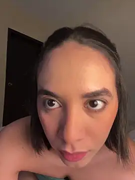 Capricho 01 online show from October 16, 12:35 pm