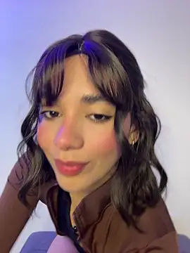 Capricho 01 online show from April 20, 6:09 pm