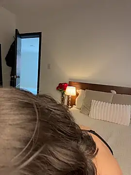 Capricho 01 online show from February 27, 6:30 pm