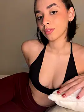 Capricho 01 online show from October 27, 12:39 pm