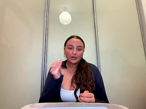 Snapshot of Playfulvixen25 chatting on October 9, 8:31 pm Playfulvixen25 online show from October 9, 8:31 pm