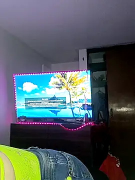 Snapshot of pinklajokr chatting on November 3, 3:56 am pinklajokr online show from November 3, 3:56 am