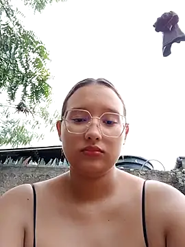 young dairy01 online show from December 2, 11:23 am