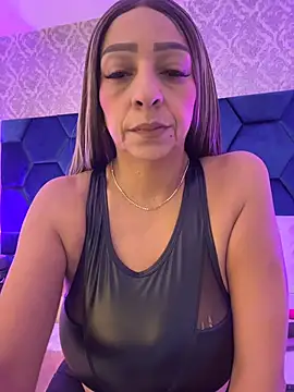 Angelina Roa online show from July 6, 2:13 pm