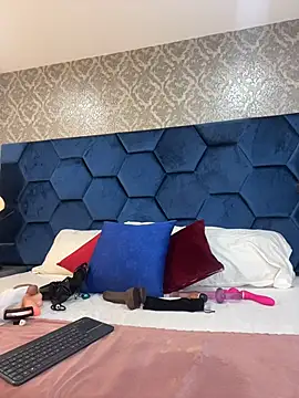 Angelina Roa online show from March 27, 3:02 pm