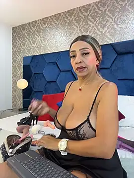 Angelina Roa online show from April 17, 2:42 pm