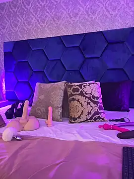 Angelina Roa online show from May 29, 2:23 pm
