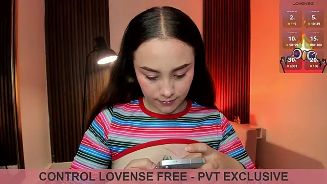 Snapshot of MAGIC_VERA chatting on February 4, 12:00 pm MAGIC VERA online show from February 4, 12:00 pm