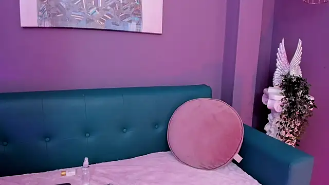 Alessiia   online show from December 14, 3:02 am