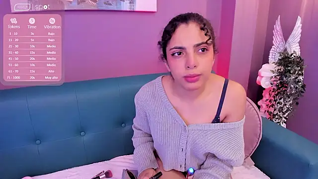 Alessiia   online show from February 6, 3:35 am