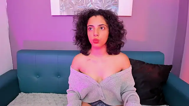 Alessiia   online show from November 27, 3:07 am