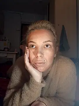 Conny Shellie online show from November 27, 9:32 am