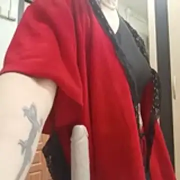 Snapshot of Conny_Shellie chatting on May 1, 6:07 am Conny Shellie online show from May 1, 6:07 am