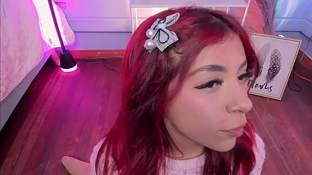 KathiaSaenz  online show from November 28, 4:34 am