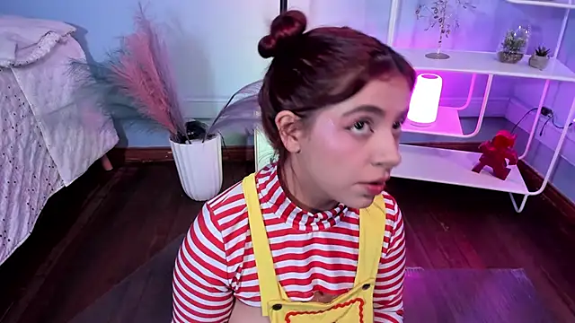 KathiaSaenz  online show from October 2, 3:54 am