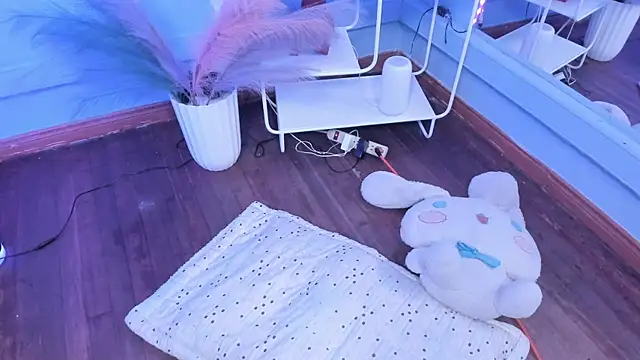 KathiaSaenz  online show from November 6, 4:27 am