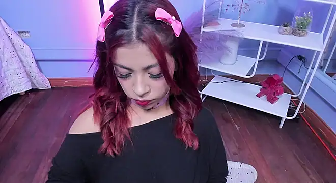 KathiaSaenz  online show from December 19, 4:38 am