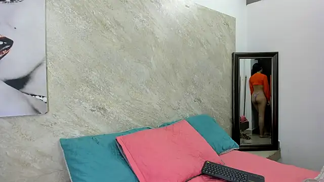 Chanel-munoz online show from November 25, 1:50 am