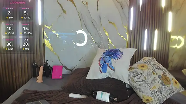 NoahVidall online show from April 14, 5:56 am