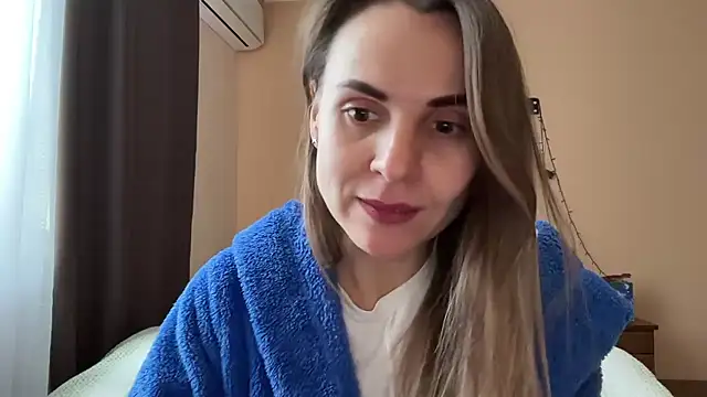 AnnieLove7722 online show from January 7, 12:43 pm