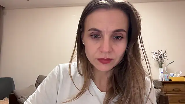 Snapshot of AnnieLove7722 chatting on October 8, 9:37 pm AnnieLove7722 online show from October 8, 9:37 pm