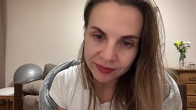 AnnieLove7722 online show from November 13, 9:51 pm