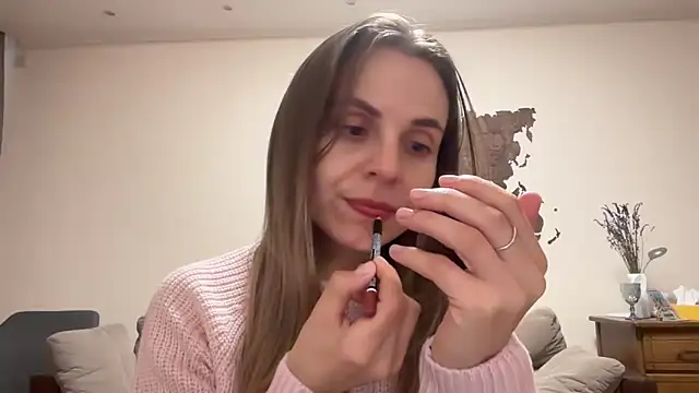 AnnieLove7722 online show from October 27, 1:23 pm