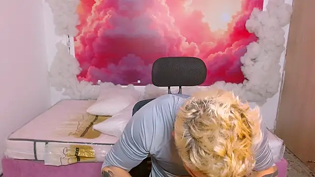 AlexPiersss online show from November 22, 7:13 pm