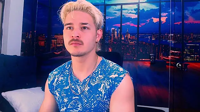 AlexPiersss online show from October 28, 7:02 pm