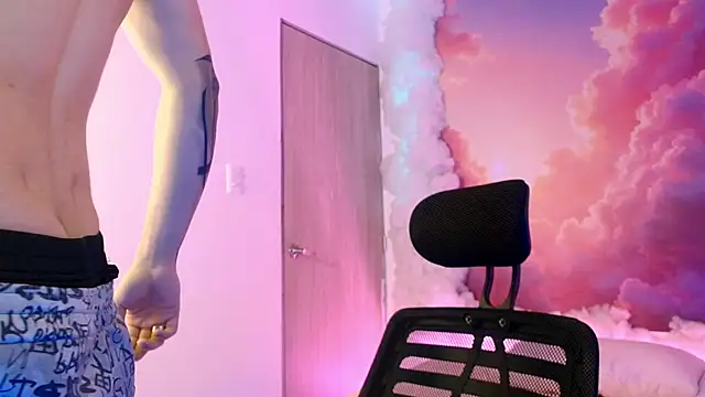 AlexPiersss online show from November 7, 7:07 pm