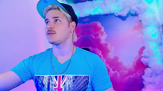 AlexPiersss online show from November 6, 7:07 pm