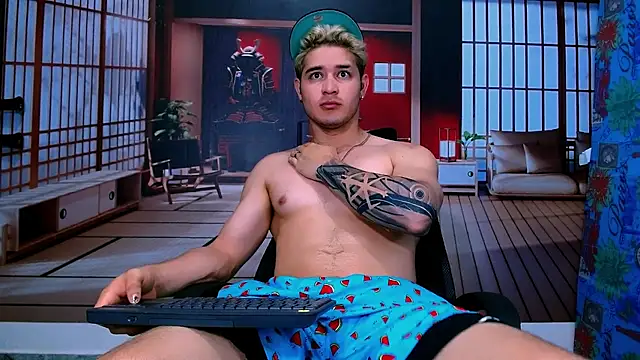 AlexPiersss online show from November 12, 7:07 pm