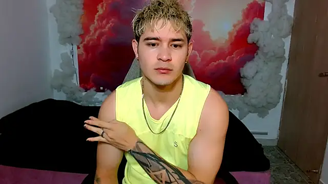 AlexPiersss online show from December 3, 7:02 pm