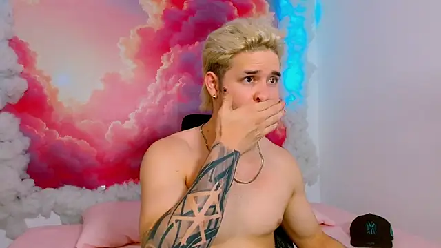 AlexPiersss online show from November 8, 7:06 pm