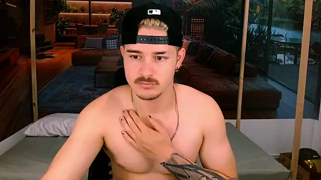 AlexPiersss online show from October 30, 7:00 pm