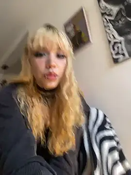 Snapshot of ivy_aoki chatting on December 14, 10:04 pm ivy aoki online show from December 14, 10:04 pm