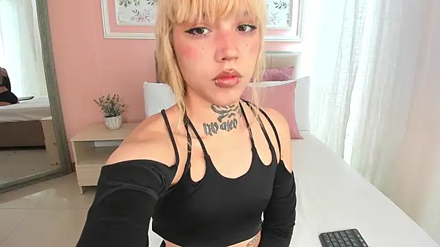 Snapshot of ivy_aoki chatting on October 28, 3:55 pm ivy aoki online show from October 28, 3:55 pm