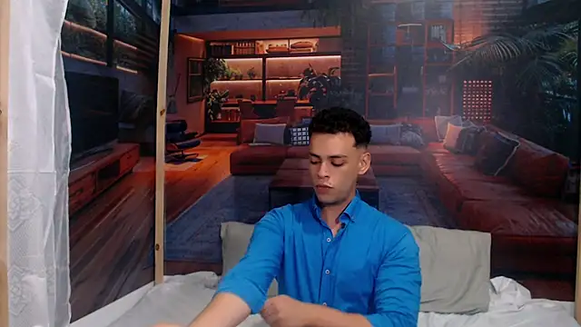 DominicBlazze online show from October 18, 7:49 pm