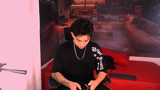 RomeoMillerr online show from December 1, 7:04 pm