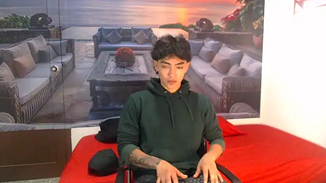 RomeoMillerr online show from January 5, 7:50 pm