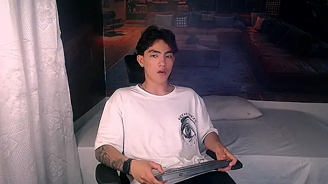 RomeoMillerr online show from December 18, 7:18 pm
