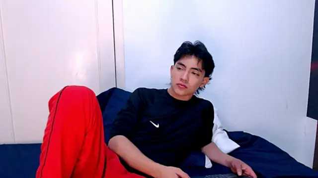 RomeoMillerr online show from November 26, 7:19 am