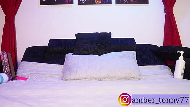 Snapshot of amber_tonny77 chatting on November 22, 9:08 am amber tonny77 online show from November 22, 9:08 am