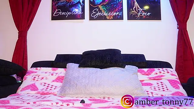 Snapshot of amber_tonny77 chatting on November 23, 9:08 am amber tonny77 online show from November 23, 9:08 am