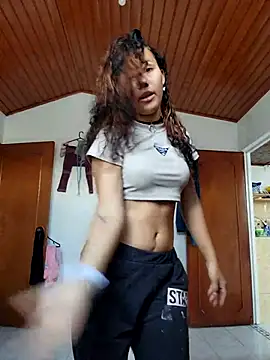 Snapshot of _TOMOE chatting on October 26, 9:26 pm TOMOE online show from October 26, 9:26 pm