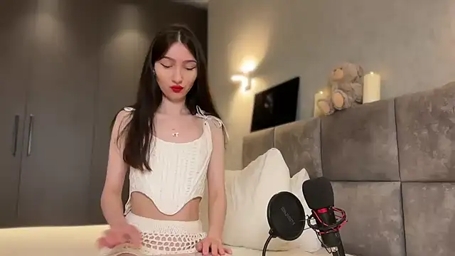 AnaMoonlight online show from February 22, 4:48 am