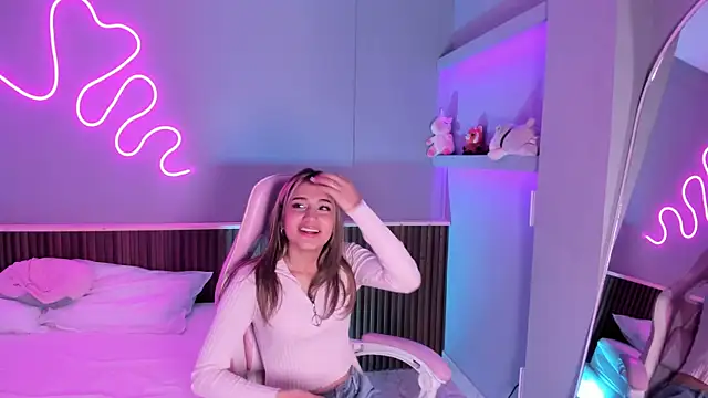 Athenea  fox online show from April 15, 11:59 am