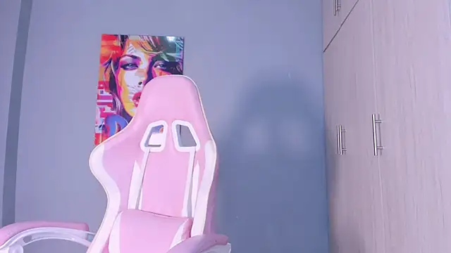 Snapshot of Athenea__fox chatting on November 26, 11:43 am Athenea fox online show from November 26, 11:43 am