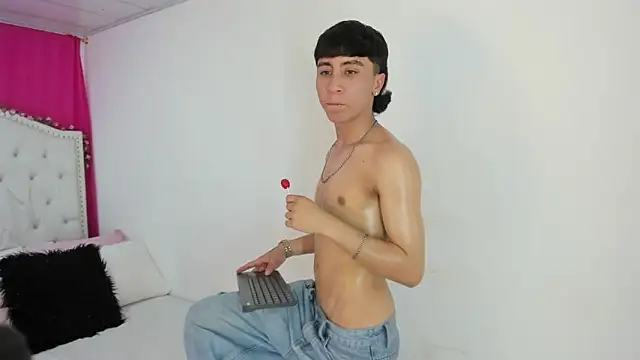 XaanderGrey online show from November 12, 7:18 pm