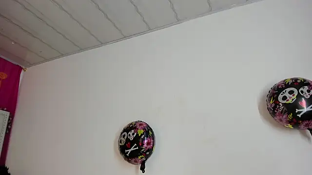 XaanderGrey online show from October 6, 7:25 pm